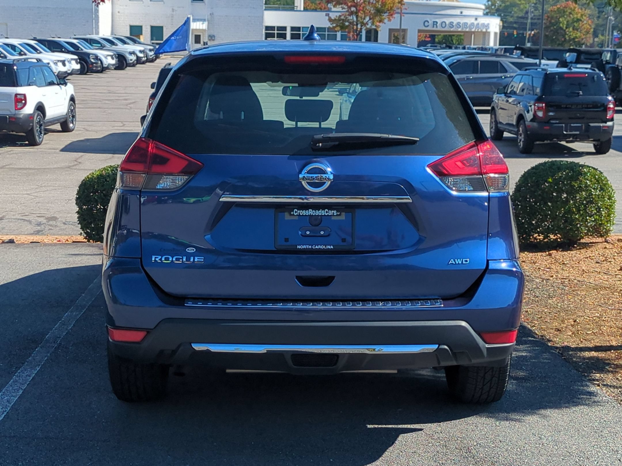 Used 2019 Nissan Rogue S AWD/4WD image 4