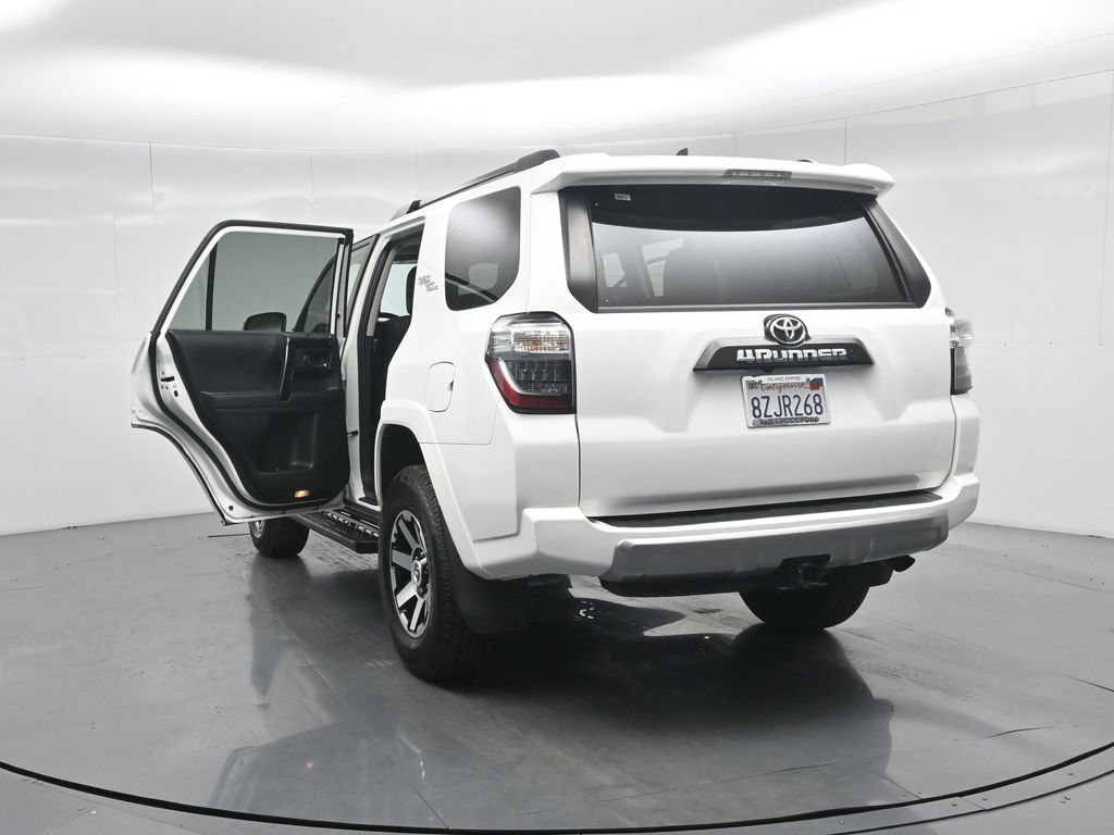 Used 2022 Toyota 4Runner TRD Off-Road Premium AWD/4WD image 34