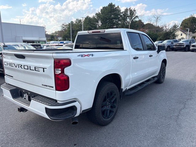 Used 2025 Chevrolet Silverado 1500 Custom w/ Turbomax Blackout Package AWD/4WD image 6