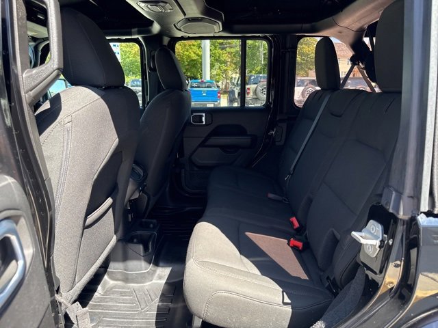 Used 2021 Jeep Wrangler Unlimited Sahara image 20