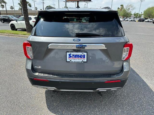 Certified 2022 Ford Explorer XLT w/ Equipment Group 202A image 5