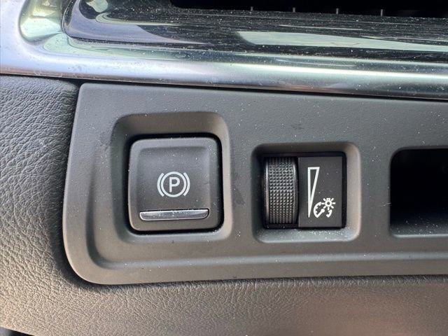 Used 2023 Cadillac XT5 Premium Luxury image 28