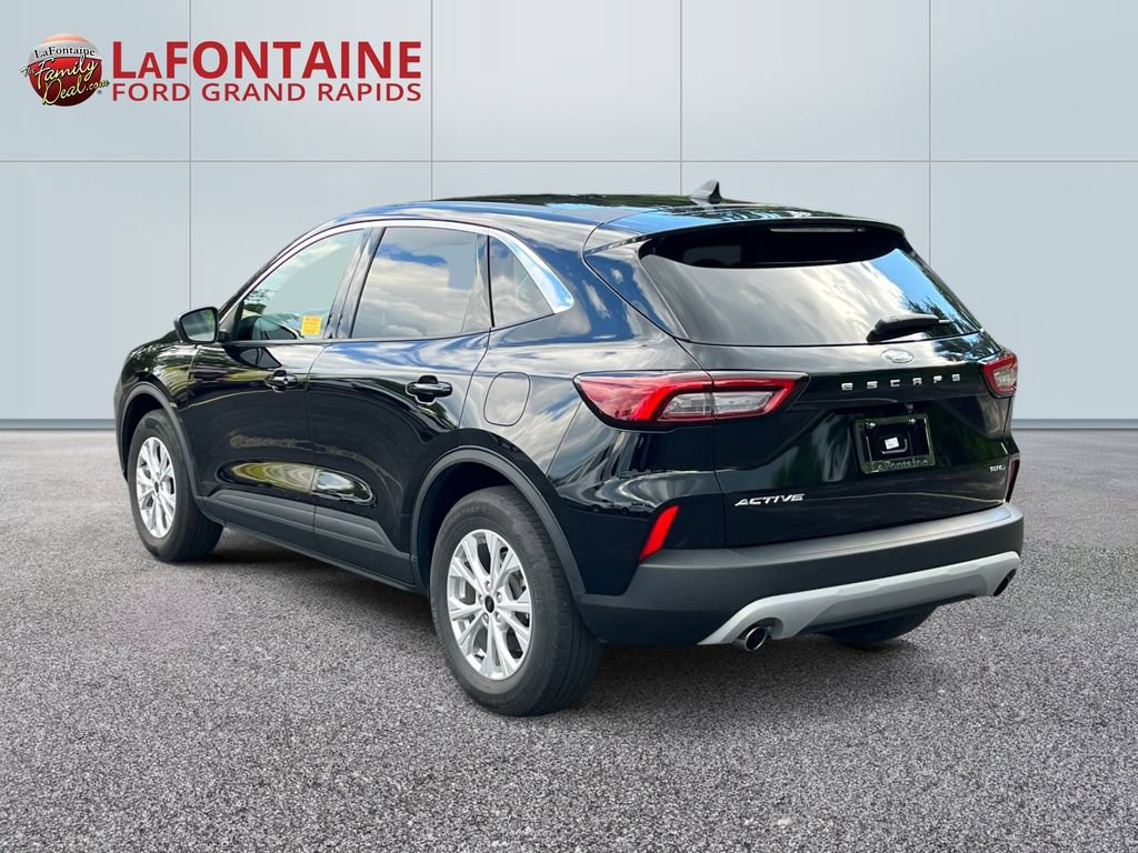 Certified 2023 Ford Escape Active AWD/4WD image 5