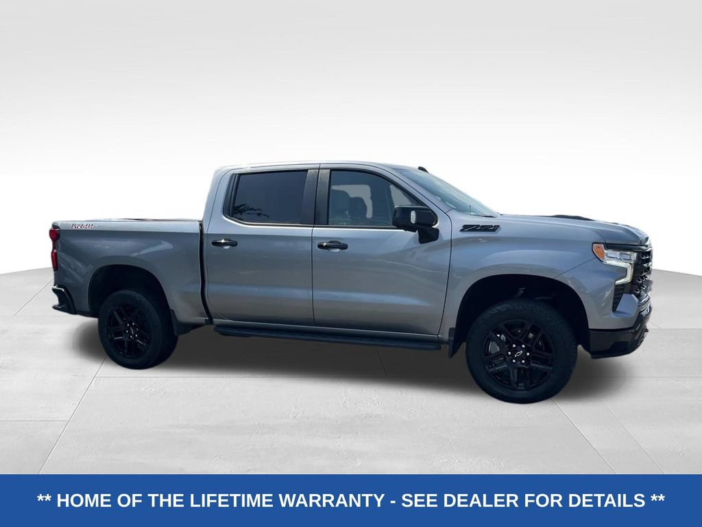 Used 2023 Chevrolet Silverado 1500 LT Trail Boss w/ LT Trail Boss Premium Package AWD/4WD image 2