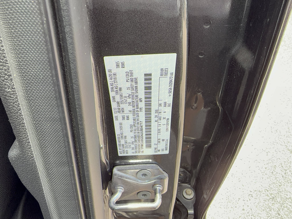 Certified 2018 Ford Escape SE w/ SE Sync 3 Package FWD image 33