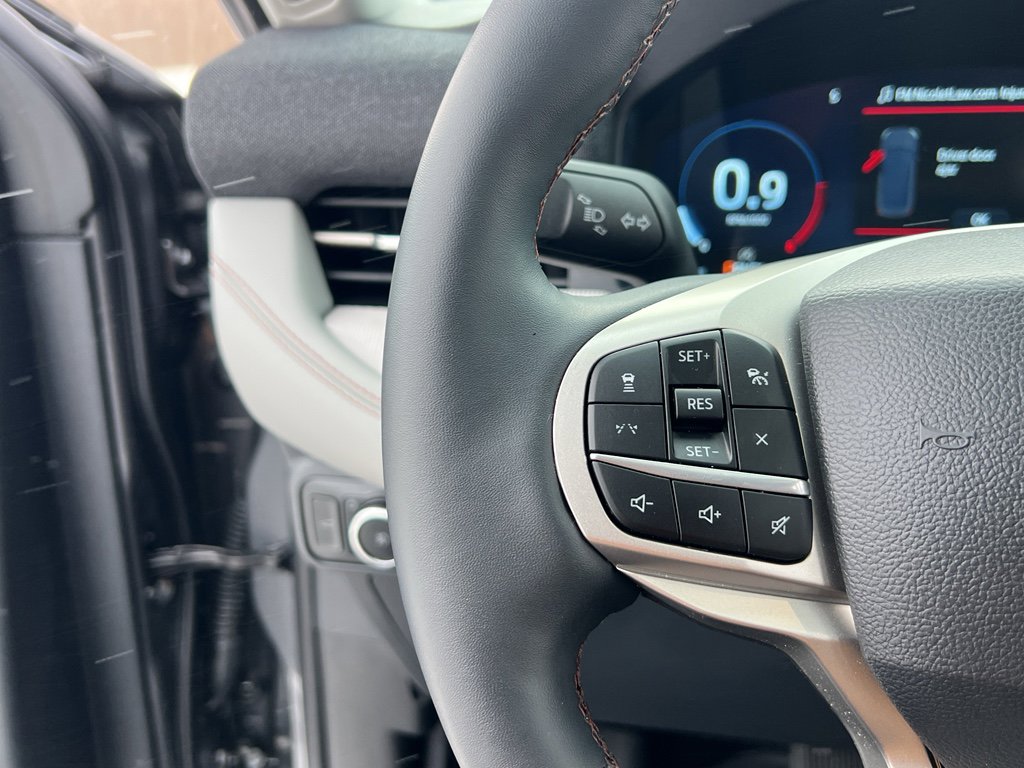 Certified 2025 Ford Explorer Active w/ Active Comfort Package image 34