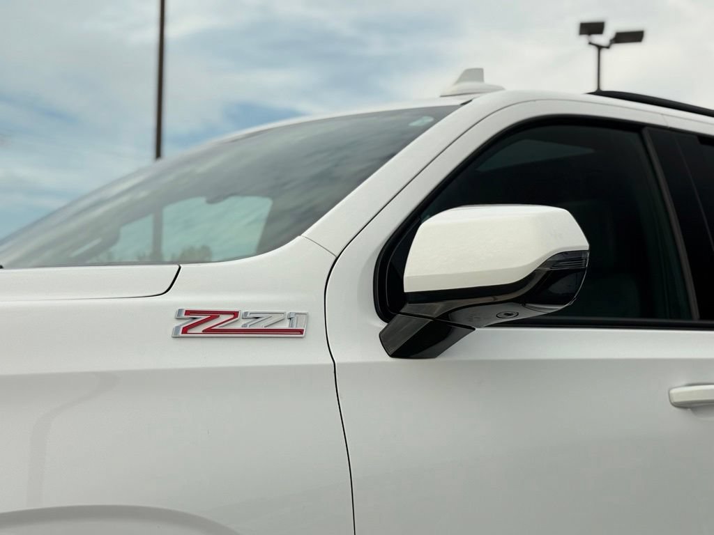Used 2024 Chevrolet Tahoe Z71 w/ Luxury Package AWD/4WD image 50