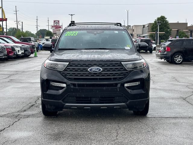 Certified 2023 Ford Explorer XLT w/ Equipment Group 202A AWD/4WD image 2