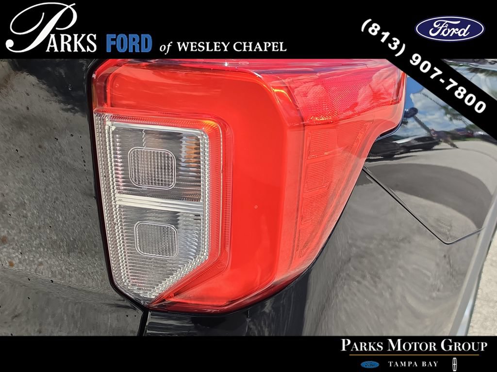 Certified 2023 Ford Explorer Platinum w/ Equipment Group 601A RWD image 8