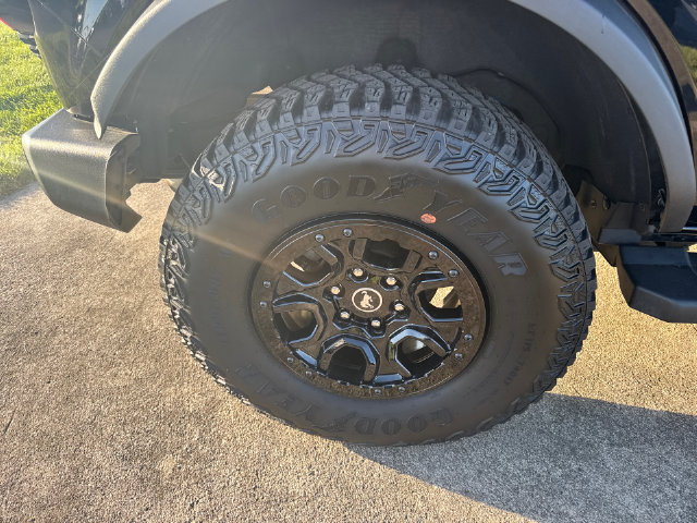 Certified 2024 Ford Bronco Wildtrak AWD/4WD image 10