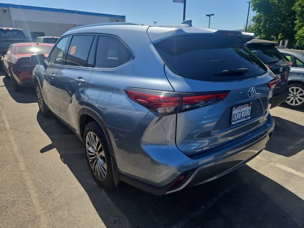 Used 2022 Toyota Highlander Platinum AWD/4WD image 6