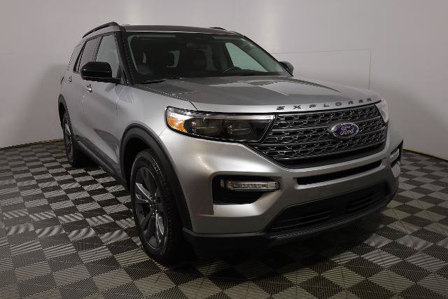 Certified 2023 Ford Explorer XLT w/ Equipment Group 202A AWD/4WD image 5