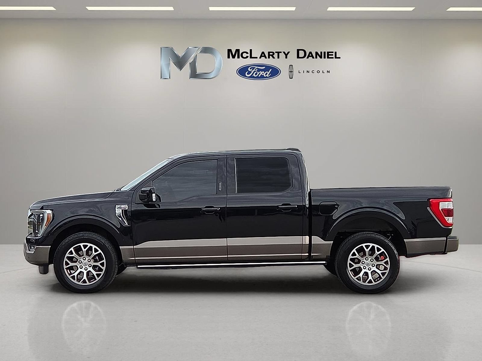 Certified 2022 Ford F150 King Ranch w/ Equipment Group 601A High RWD image 3