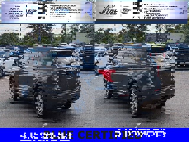 Certified 2022 Ford Explorer XLT w/ Class IV Trailer Tow Package image 3