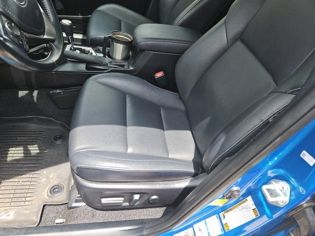 Used 2018 Toyota RAV4 Limited AWD/4WD image 11