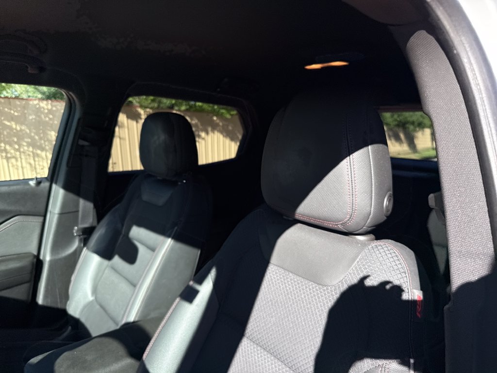 Used 2021 Chevrolet TrailBlazer RS w/ Technology Package AWD/4WD image 14