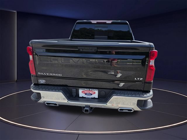Used 2023 Chevrolet Silverado 1500 LTZ w/ LTZ Premium Package AWD/4WD image 5