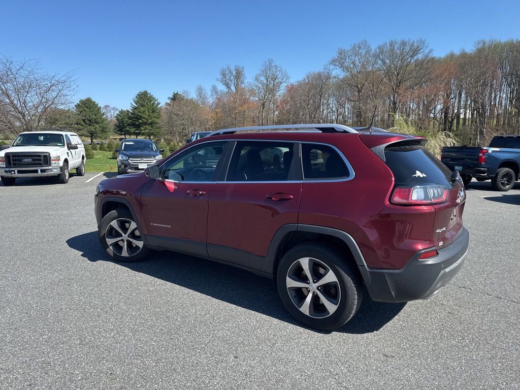 Used 2019 Jeep Cherokee Limited AWD/4WD image 4
