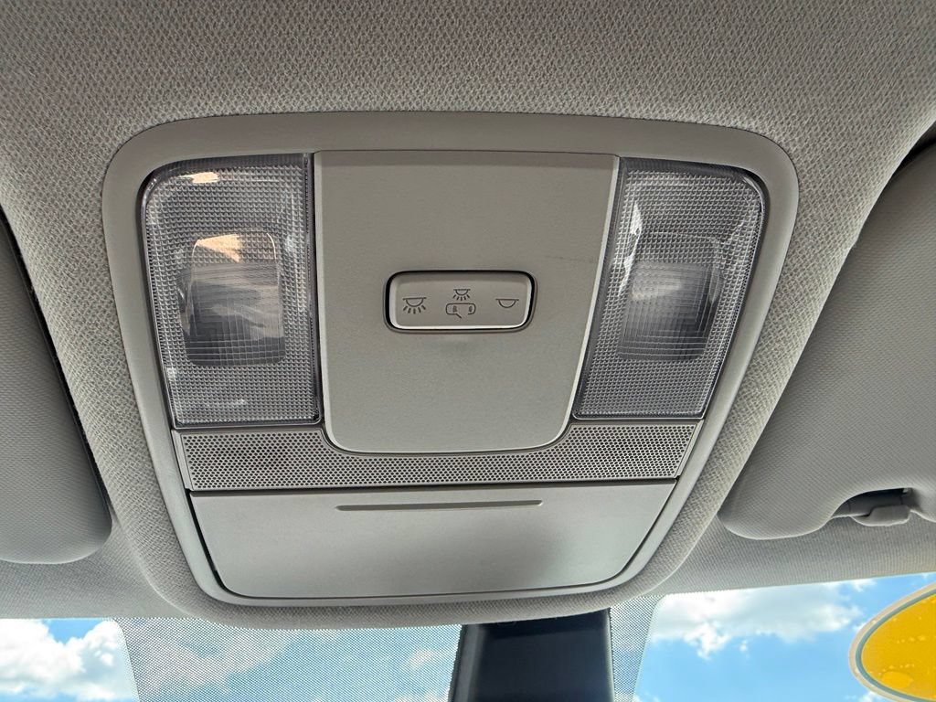 Used 2025 Kia Soul LX w/ LX Technology Package FWD image 28