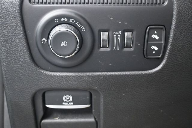 Used 2024 Jeep Wagoneer L Series II w/ Flexible Seating Group AWD/4WD image 8