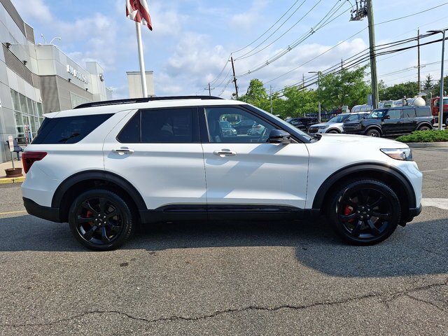 Certified 2023 Ford Explorer ST w/ Equipment Group 401A AWD/4WD image 17