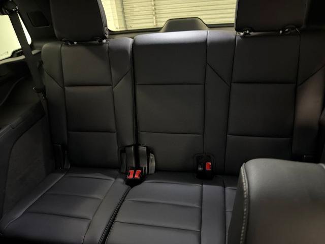 Used 2024 Cadillac Escalade Luxury RWD image 13