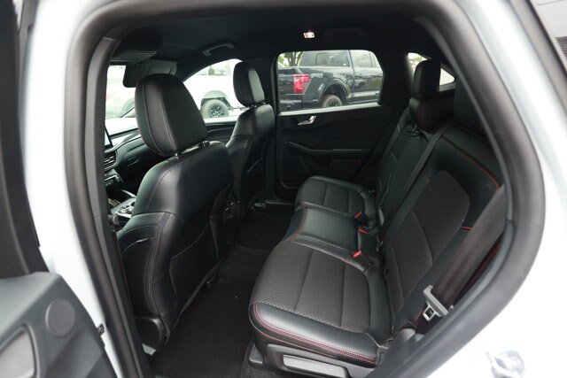 Certified 2025 Ford Escape ST-Line Select w/ Tech Pack #2 AWD/4WD image 13