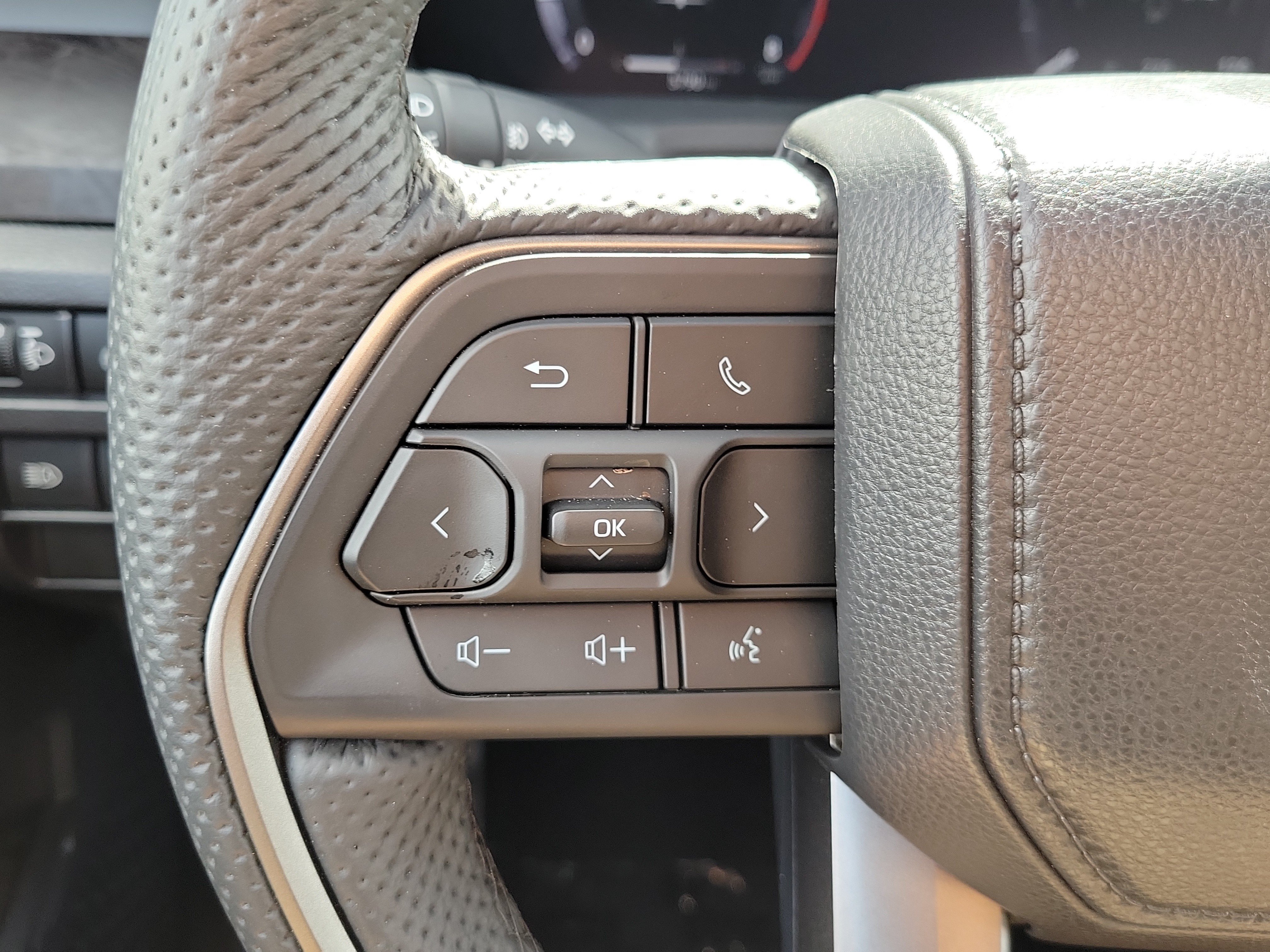 Used 2026 Toyota Tacoma Limited AWD/4WD image 24