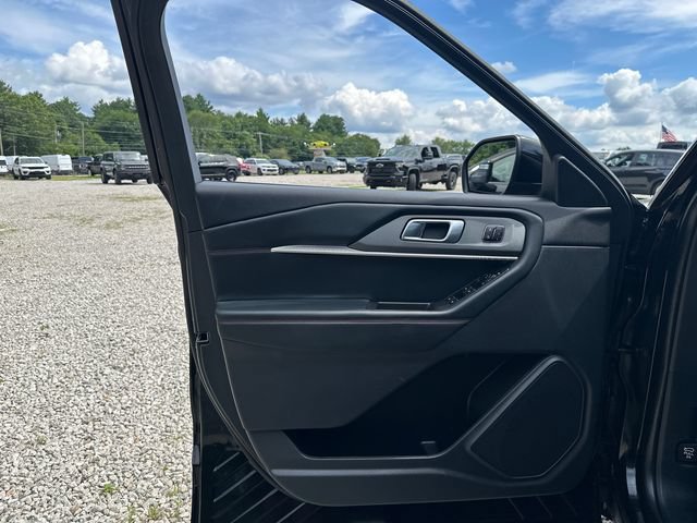 Certified 2025 Ford Explorer ST-Line w/ Premium Package AWD/4WD image 25