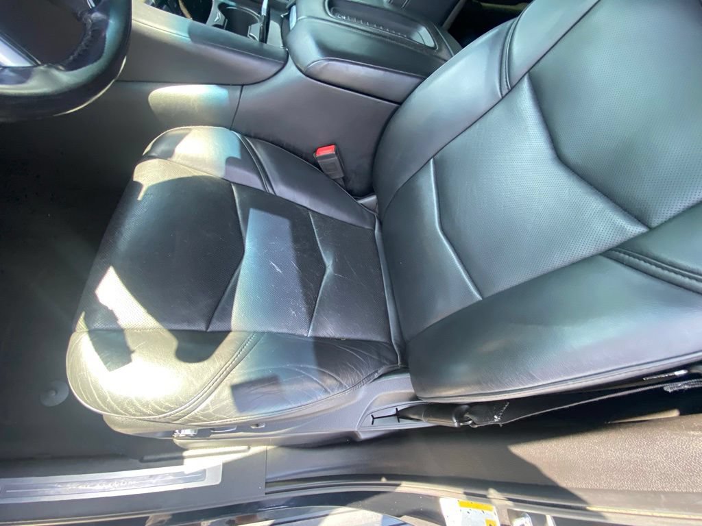 Used 2019 Cadillac Escalade Platinum AWD/4WD image 21