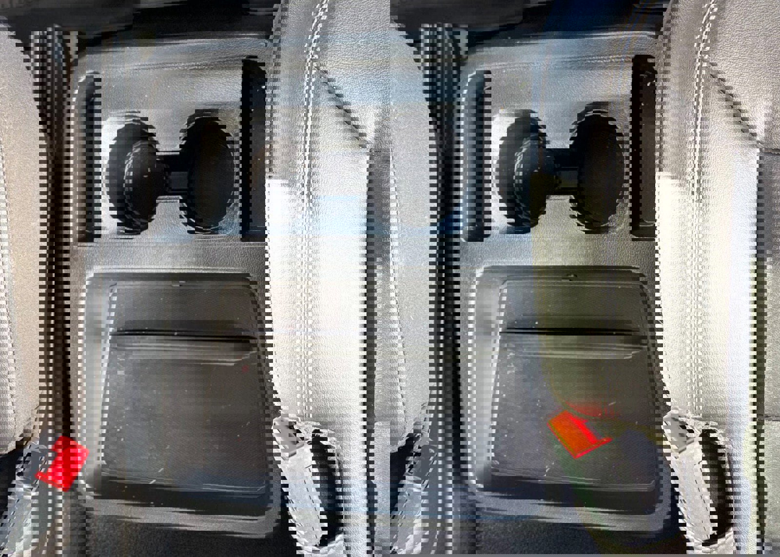 Certified 2021 Ford Explorer XLT w/ Equipment Group 202A image 27