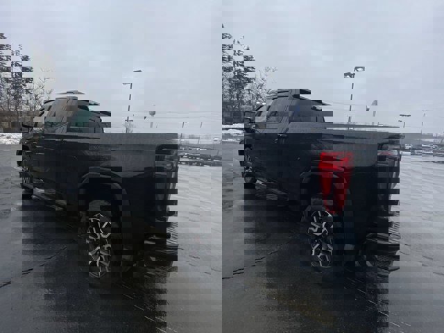 Used 2021 GMC Sierra 1500 AT4 w/ AT4 Premium Package image 7