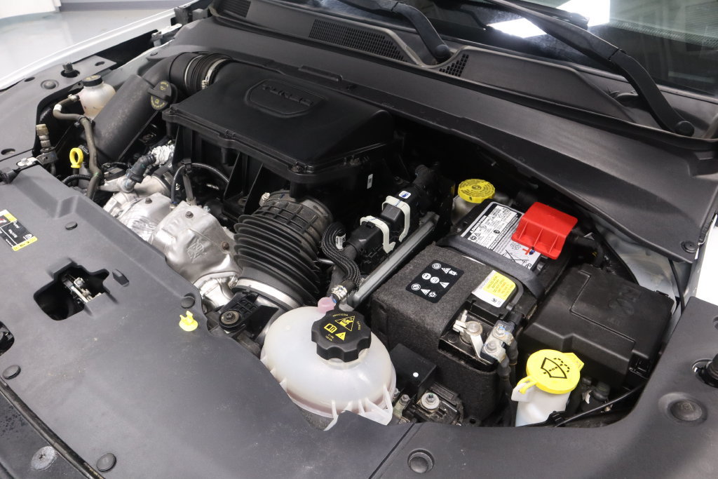 Used 2023 Jeep Compass Limited w/ Mopar Graphics Package AWD/4WD image 13