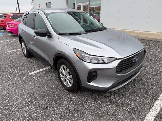 Certified 2023 Ford Escape Active AWD/4WD image 2