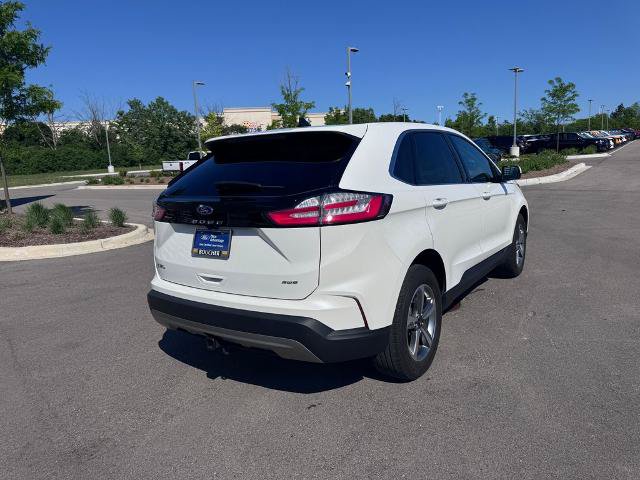 Certified 2024 Ford Edge SEL w/ Convenience Package AWD/4WD image 4