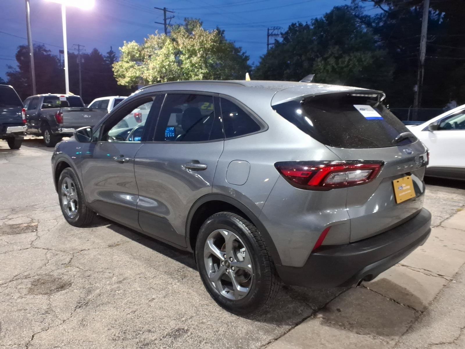 Certified 2025 Ford Escape ST-Line Select AWD/4WD image 5