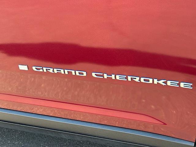 Used 2024 Jeep Grand Cherokee Limited 4xe AWD/4WD image 27