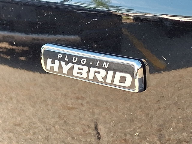 Certified 2023 Ford Escape SE w/ PHEV Premium Package FWD image 24