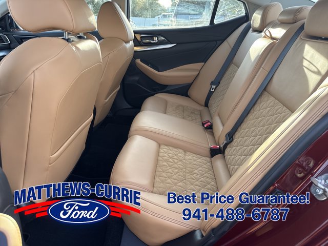 Used 2017 Nissan Maxima SR FWD image 12