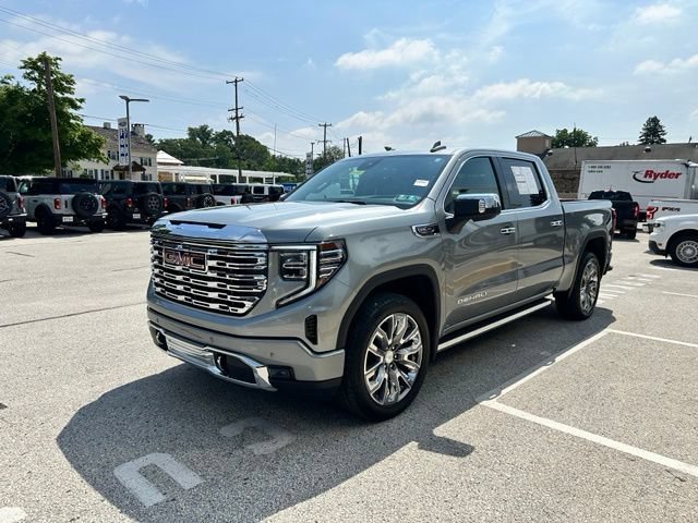 Used 2025 GMC Sierra 1500 Denali w/ Denali Reserve Package AWD/4WD image 8