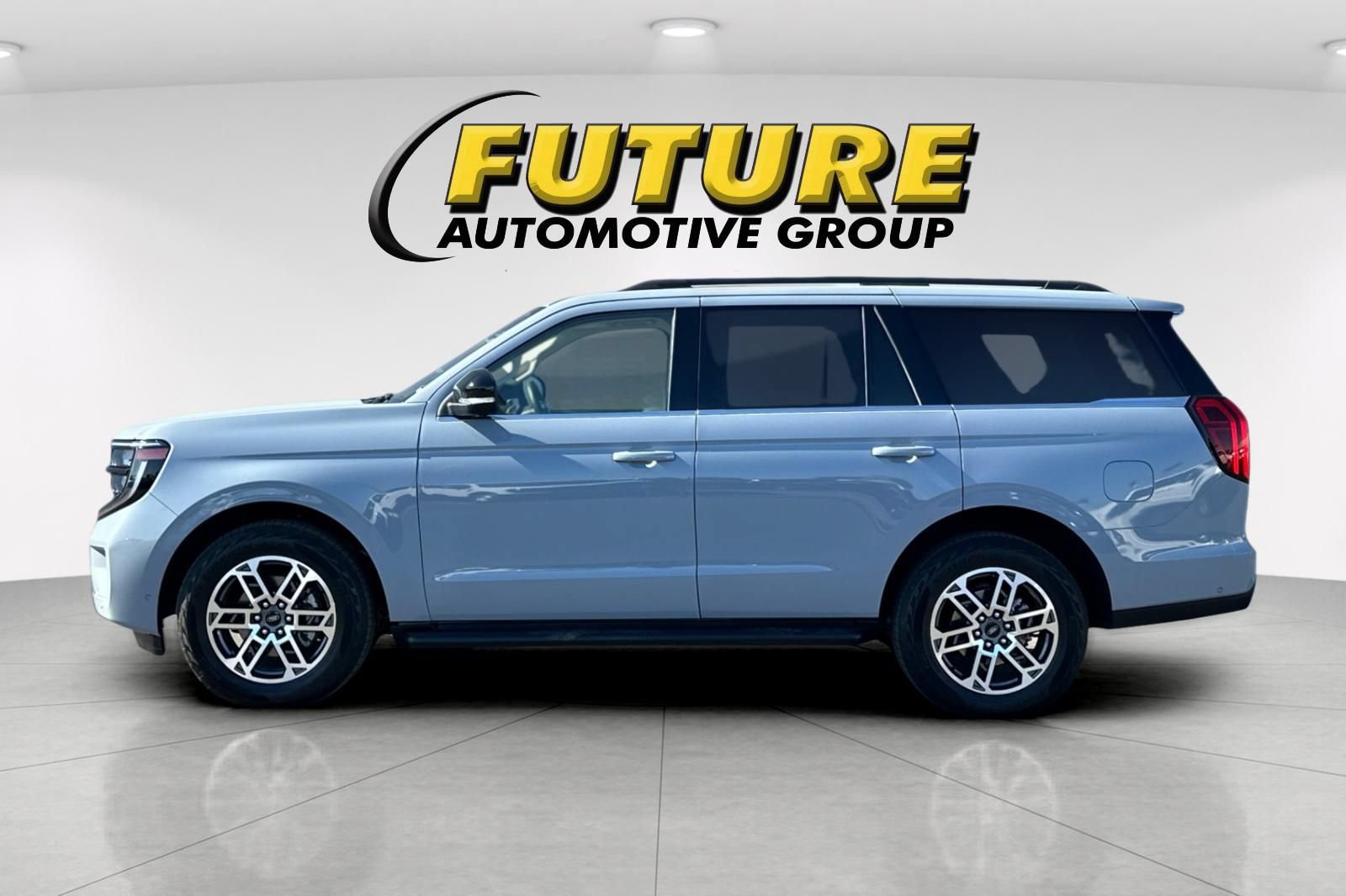 Certified 2025 Ford Expedition Active AWD/4WD image 6