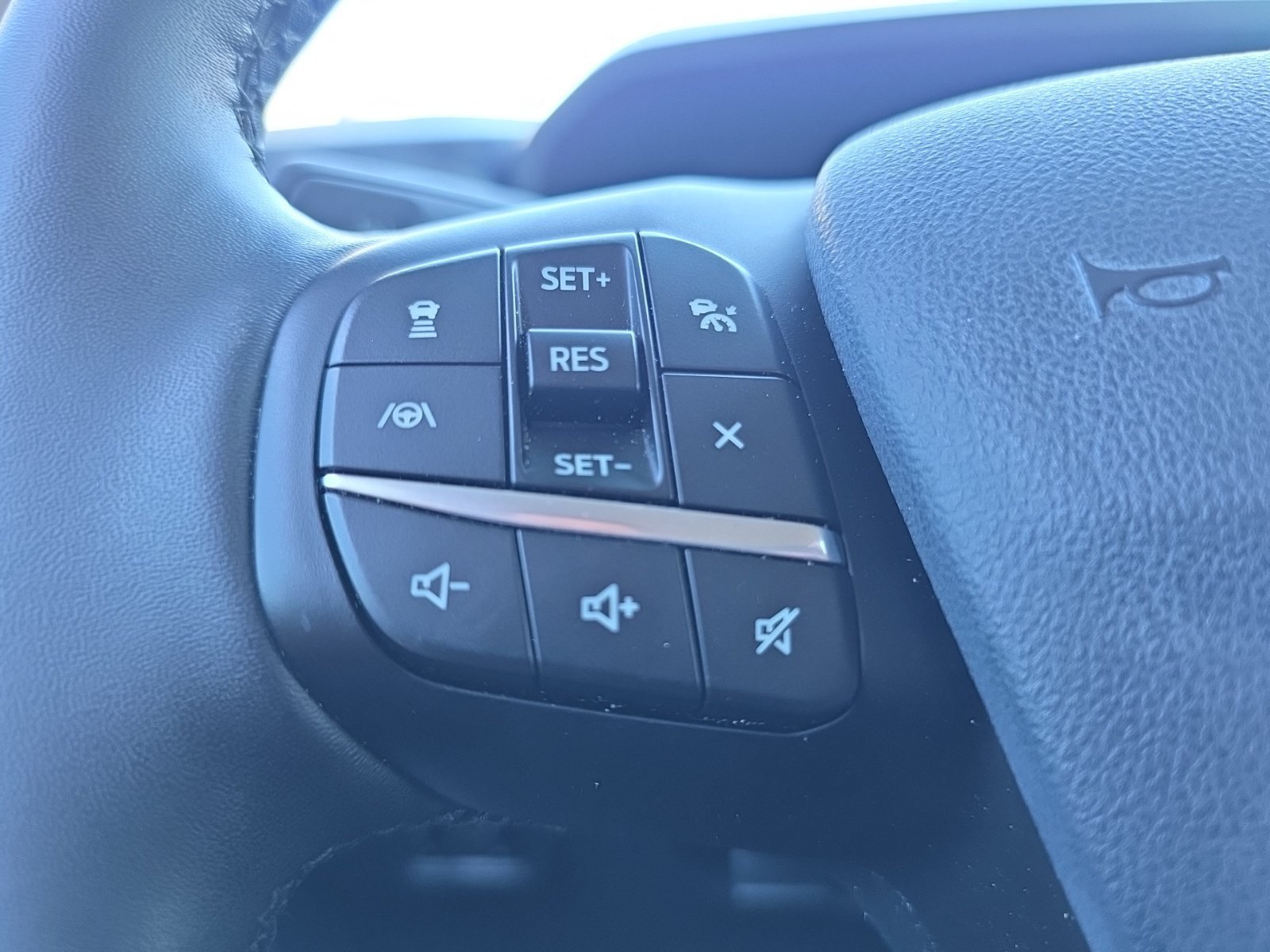 Certified 2023 Ford Maverick Lariat w/ Lariat Luxury Package AWD/4WD image 14
