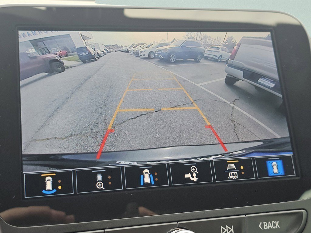 Used 2022 Chevrolet Equinox RS w/ RS Leather Package image 11