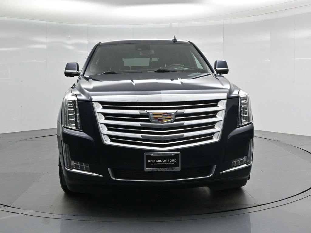 Used 2020 Cadillac Escalade Platinum image 30