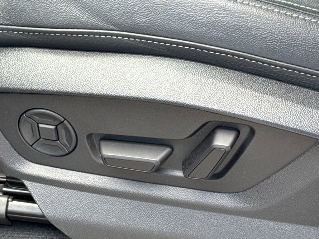 Used 2025 Audi Q7 2.0T Premium w/ Convenience Package AWD/4WD image 25