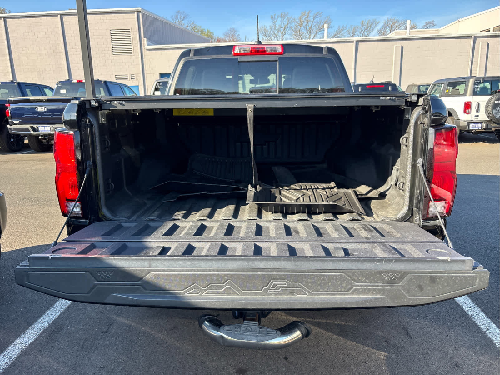 Used 2023 Chevrolet Colorado Z71 w/ Z71 Convenience Package 2 image 33