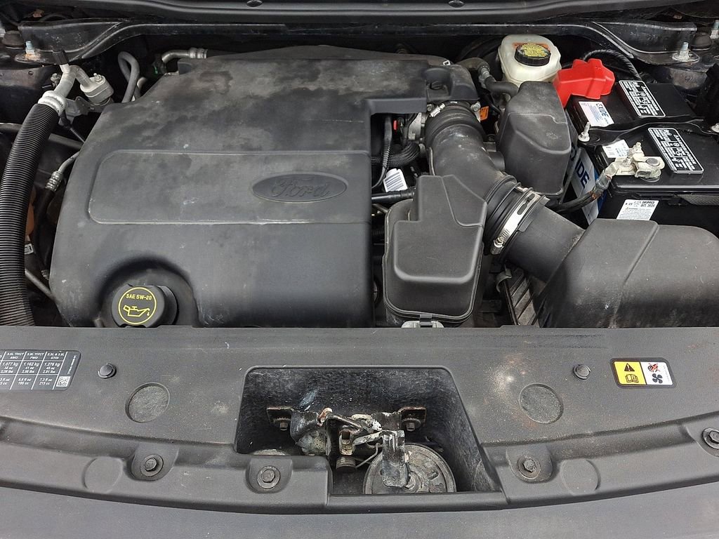 Certified 2017 Ford Explorer XLT w/ Equipment Group 202A image 29