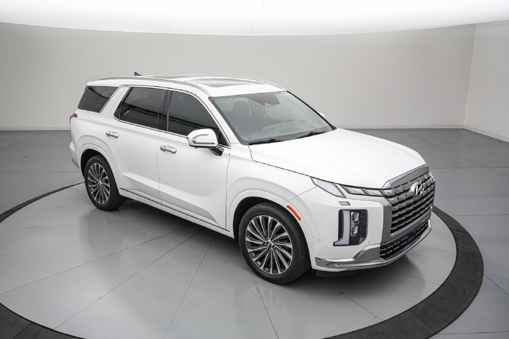 Used 2024 Hyundai Palisade Calligraphy AWD/4WD image 2