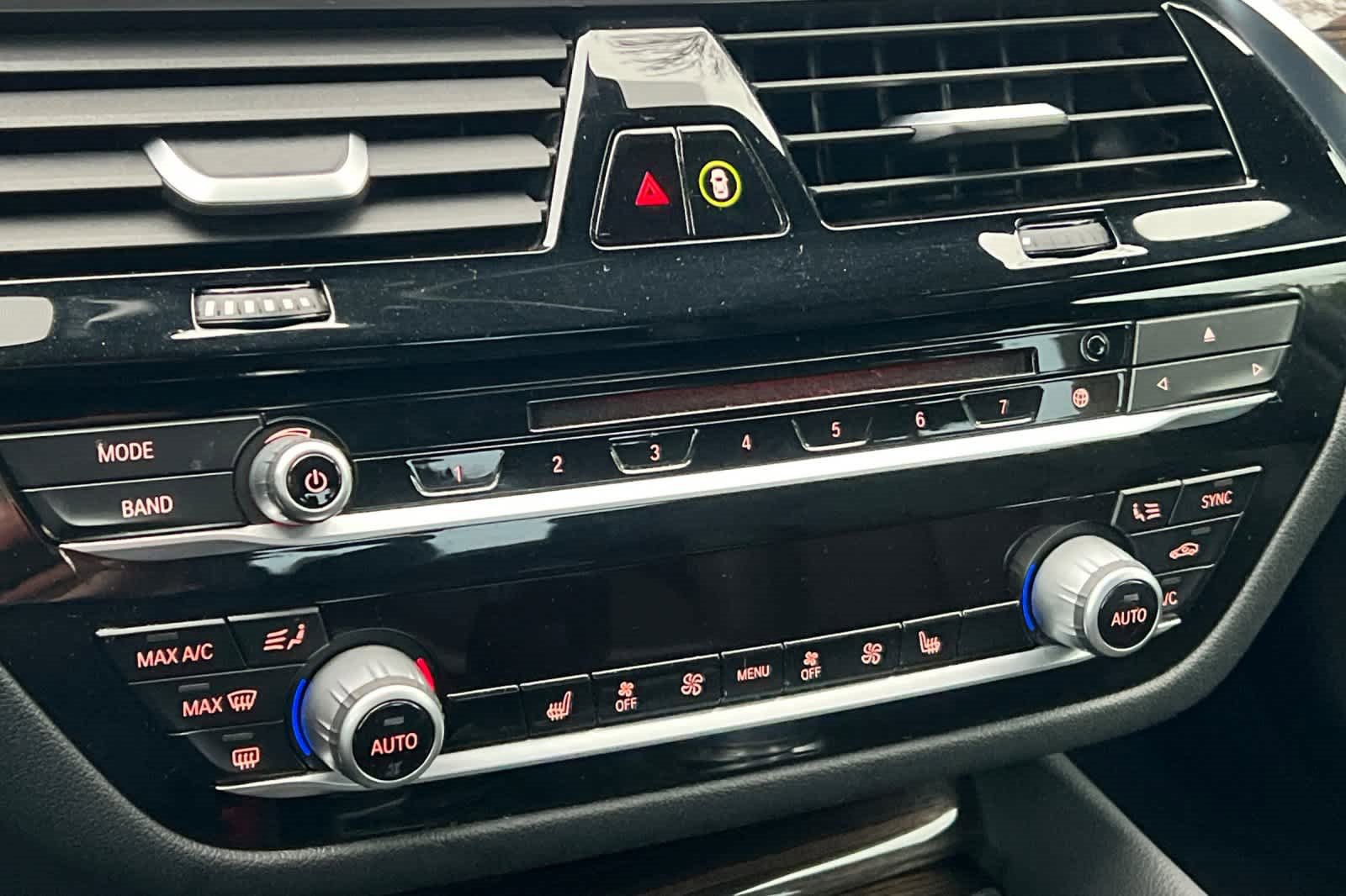 Used 2019 BMW 530i 530i w/ Convenience Package image 20