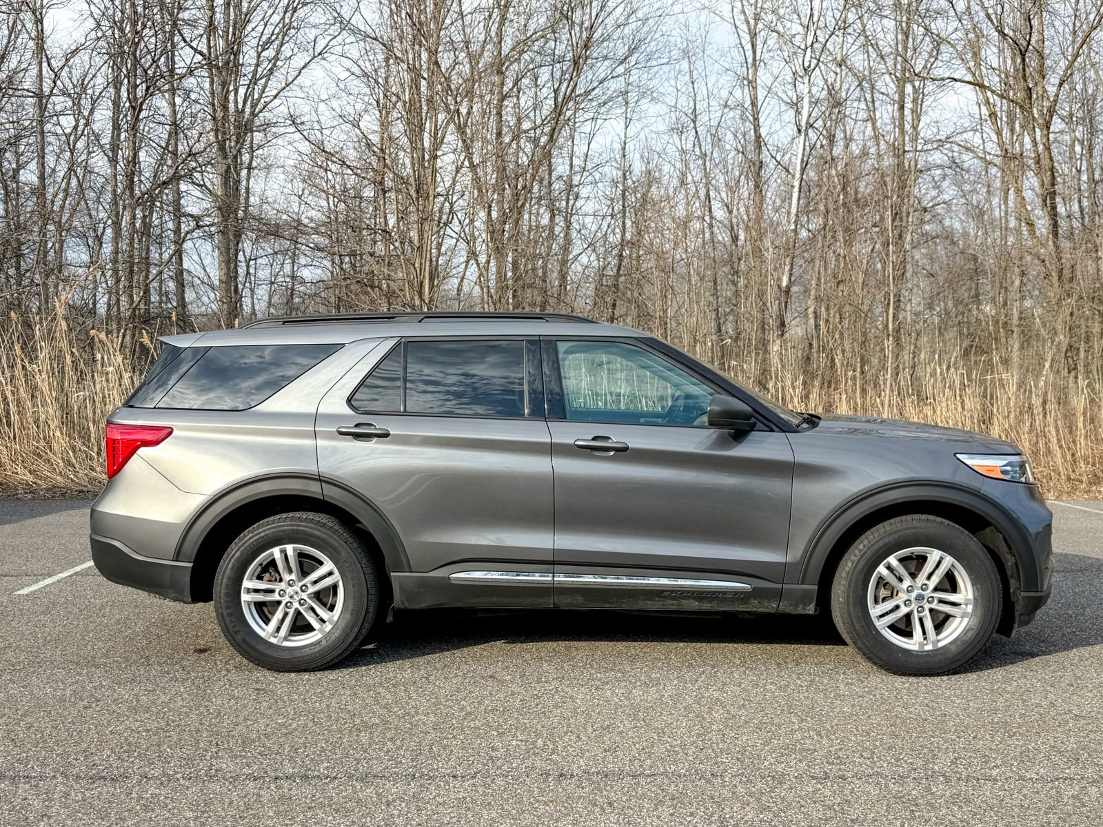 Certified 2023 Ford Explorer XLT image 2